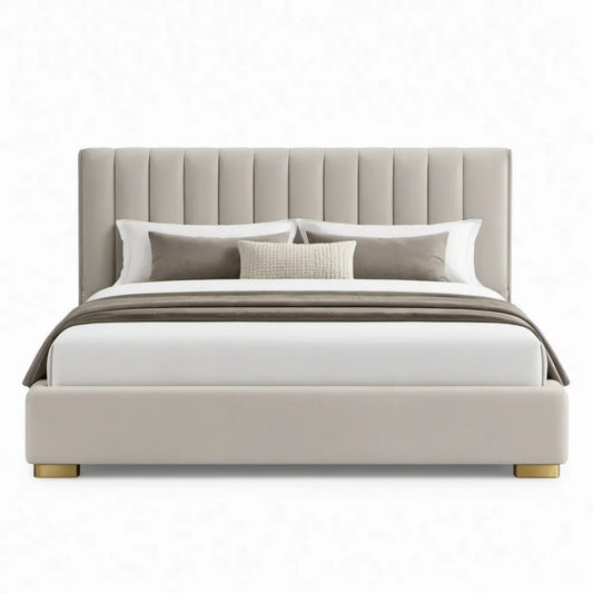Gestoffeerd bed 180 x 200 cm beige met hoog hoofdbord en goudkleurige poten